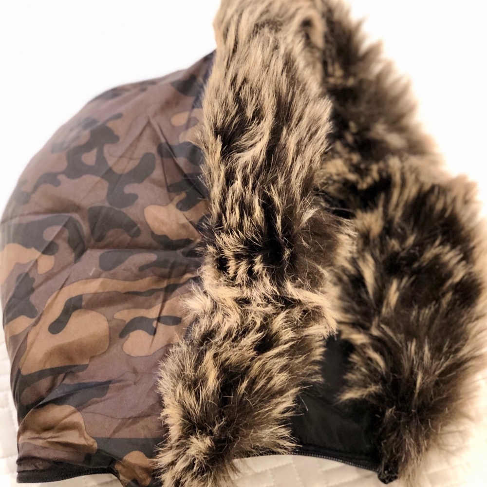 Reversible black and camo women’s jacket - Picture 5 of 7